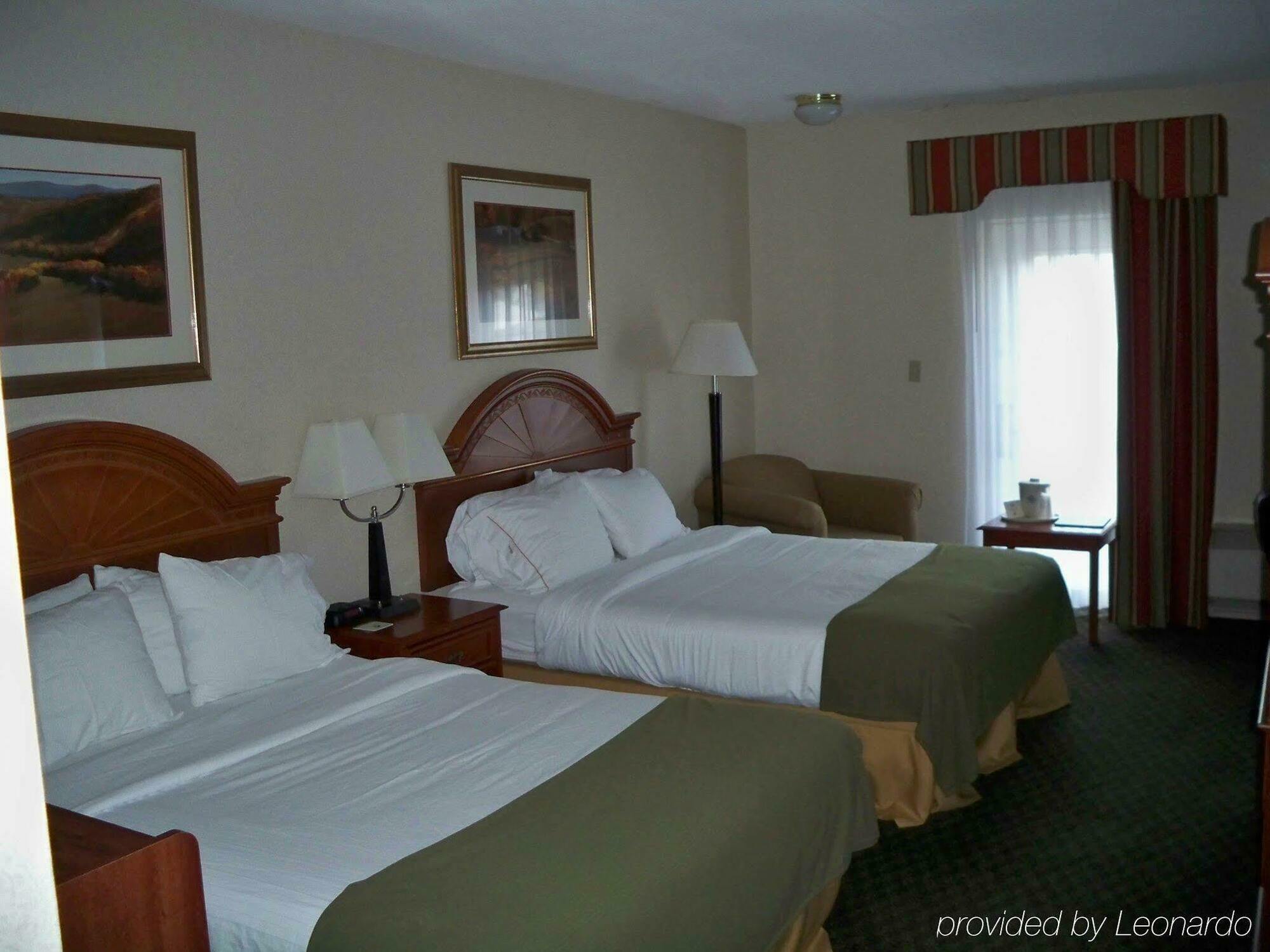 Comfort Inn Lancaster At Rockvale Room photo